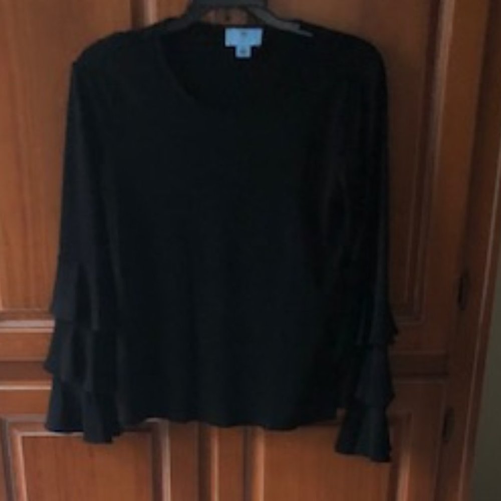 Ruffle Sleeve Knit Top